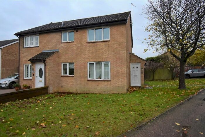 1 Bedroom Semi-Detached House To Rent In Stonefield, Bar Hill, Cambridge, CB23