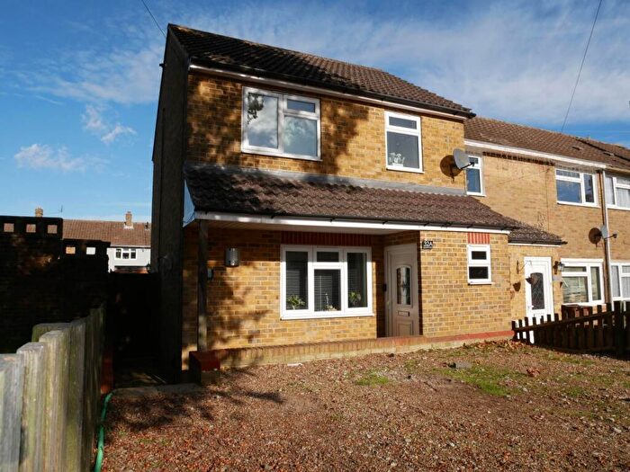 2 Bedroom Semi-Detached House To Rent In Speedwell Avenue, Chatham, Kent, ME5