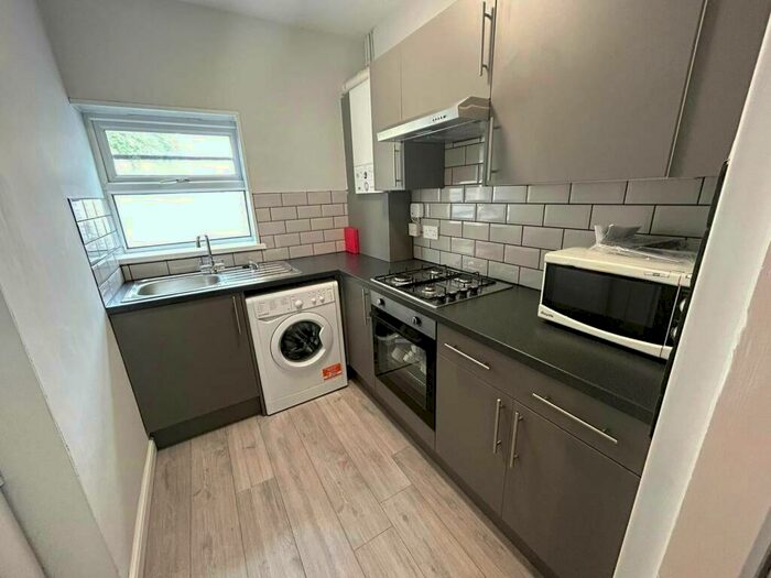 4 Bedroom Terraced House To Rent In Shoreham Street, Sheffield, S2
