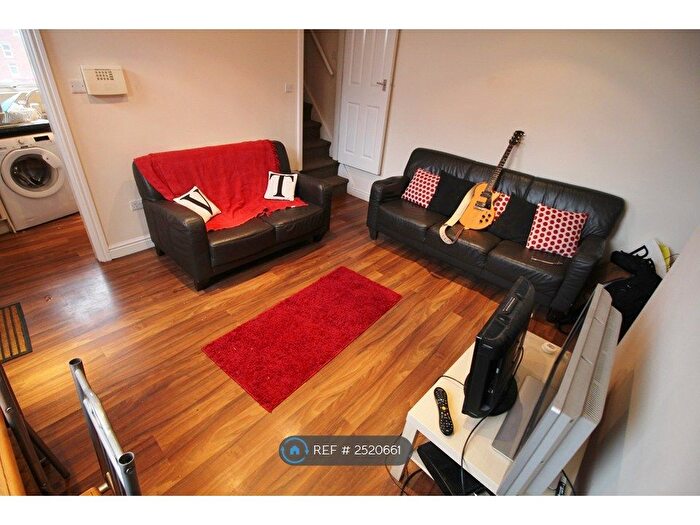 2 Bedroom Semi-Detached House To Rent In Wetherby Terrace, Leeds, LS4