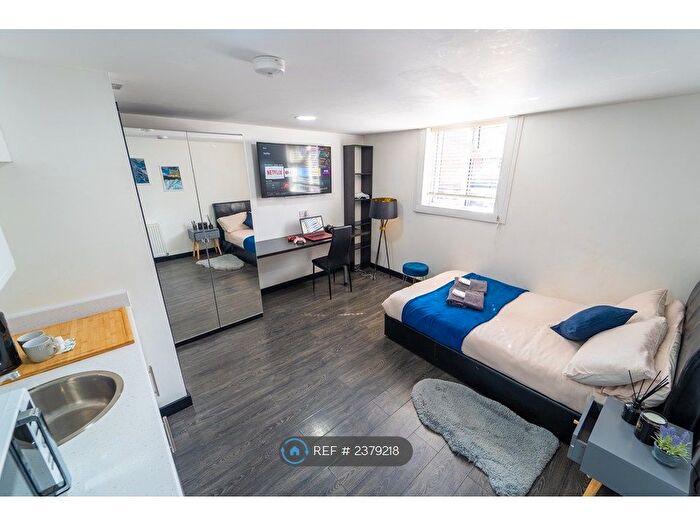 Studio To Rent In North Road, Selly Oak, Birmingham, B29