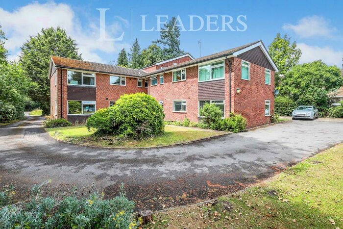 2 Bedroom Apartment To Rent In Horsham Road, Guildford, GU4