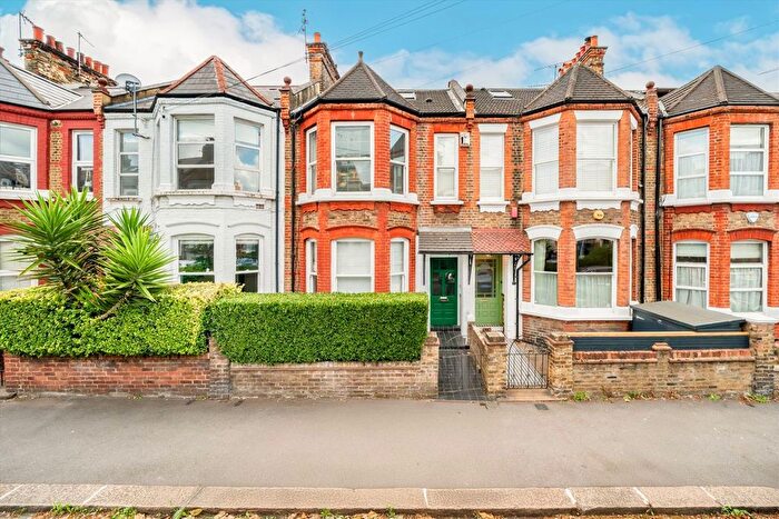 5 Bedroom Property For Sale In Bathurst Gardens, Kensal Rise, NW10