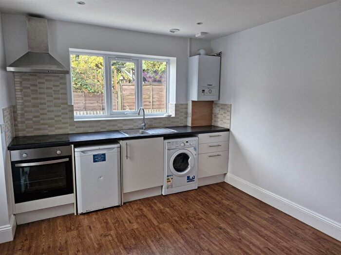 1 Bedroom Flat To Rent In Myddleton Road, London, N22