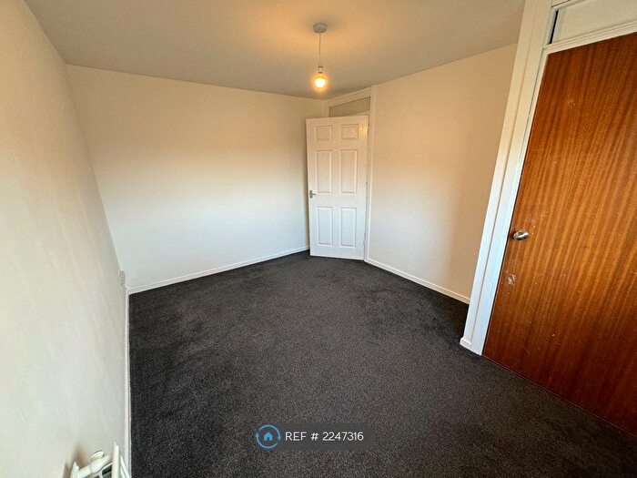 2 Bedroom End Of Terrace House To Rent In Glengonnar Street, Larkhall, ML9