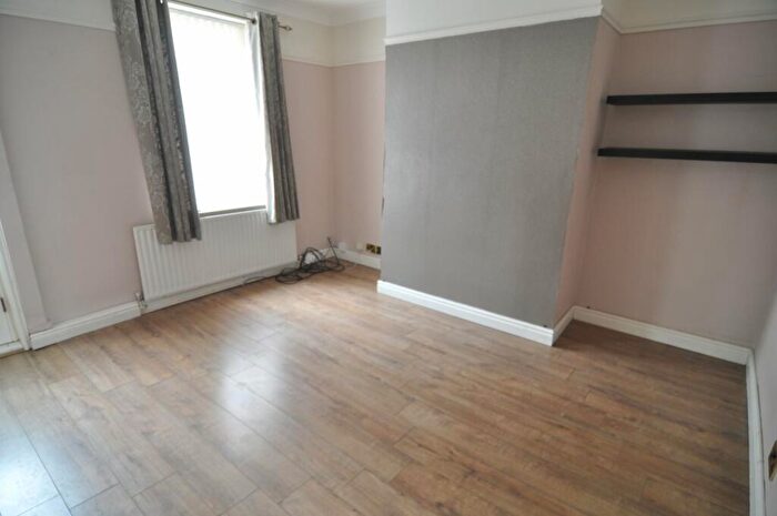 2 Bedroom House To Rent In Pindar Street, Barnsley, S70