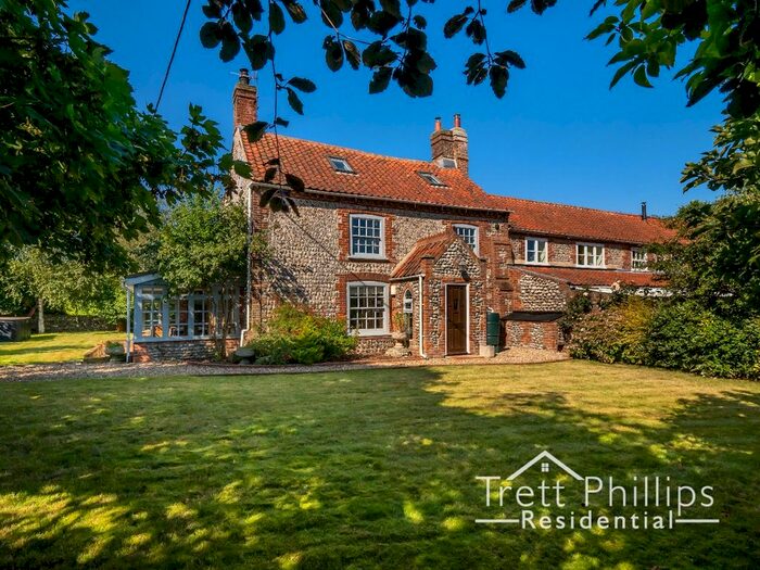 4 Bedroom Semi-Detached House For Sale In Hungry Hill, Northrepps, Cromer, Norfolk, NR27