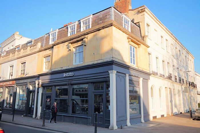 2 Bedroom Flat To Rent In Montpellier Avenue, Cheltenham, GL50