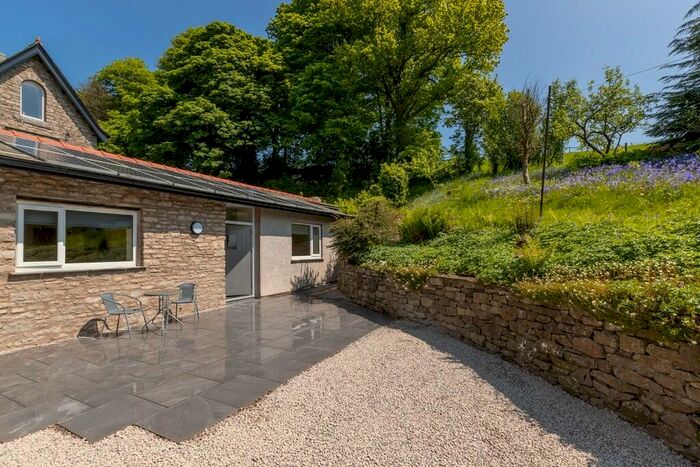 1 Bedroom Cottage To Rent In Helmside Road, Oxenholme, Kendal, LA9