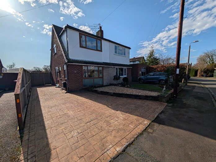 2 Bedroom Semi-Detached Bungalow To Rent In Coniston Avenue, FY6