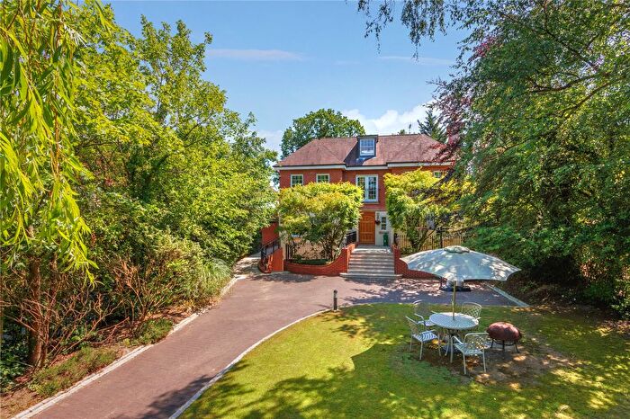 7 Bedroom Detached House For Sale In Loom Lane, Radlett, Herts, WD7