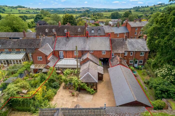 4 Bedroom Terraced House For Sale In High Street, Lower Brailes, Banbury, OX15