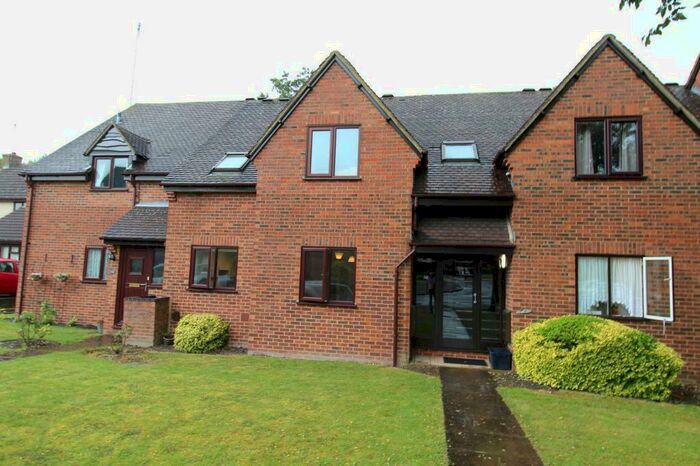 2 Bedroom Flat To Rent In King James Way, Royston, Hertfordshire, SG8