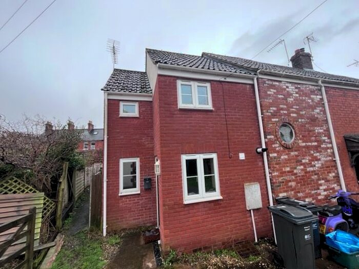 1 Bedroom Property To Rent In Trinity Row, Wellington, TA21