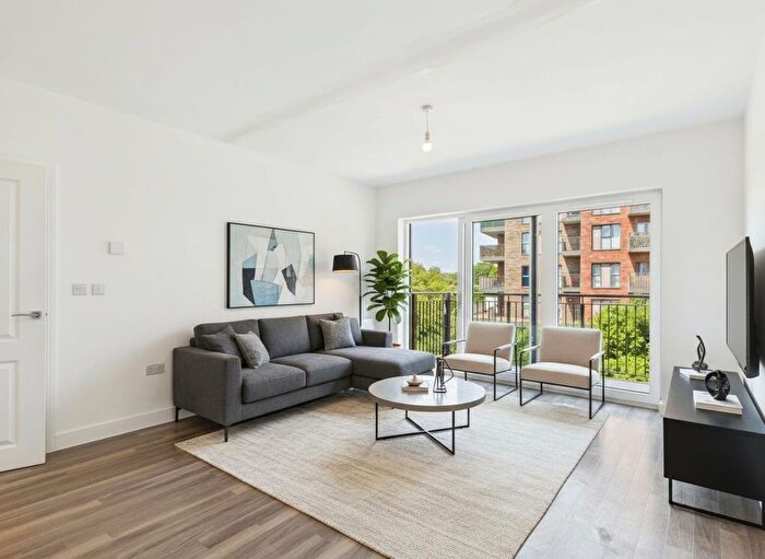 2 Bedroom Flat To Rent In The Mill, Maidstone, ME14