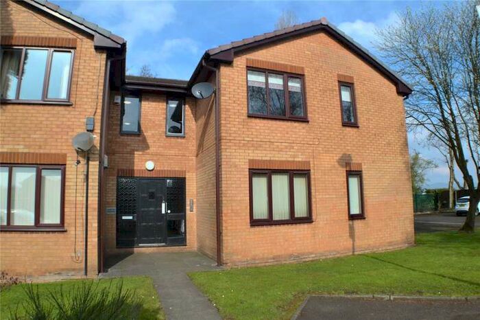 1 Bedroom Apartment To Rent In Honiton Gardens, Honiton Close, Heywood, Lancashire, OL10