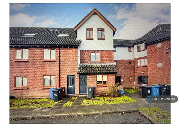 2 Bedroom Flat To Rent In Stephenson Way, Corby, NN17