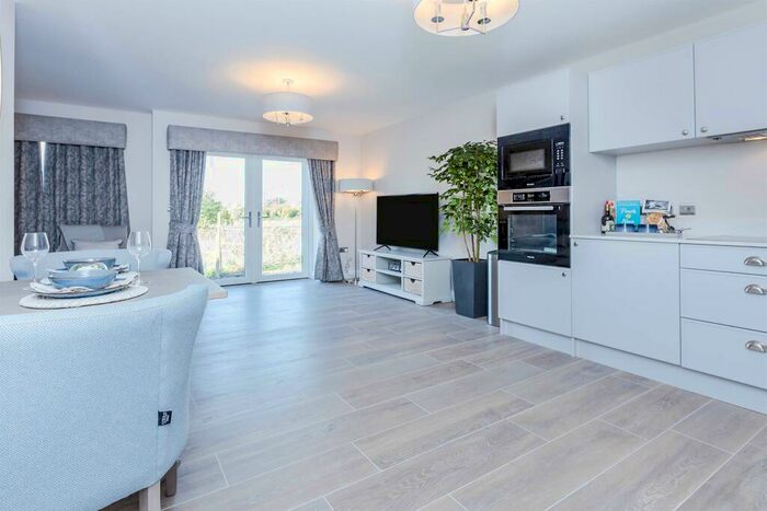 2 Bedroom Apartment For Sale In Melton Road, Leicester, LE4