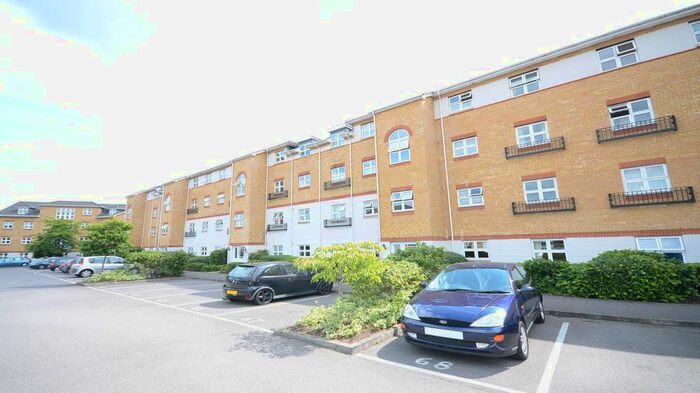 2 Bedroom Flat To Rent In Ogden Park, Bracknell RG12