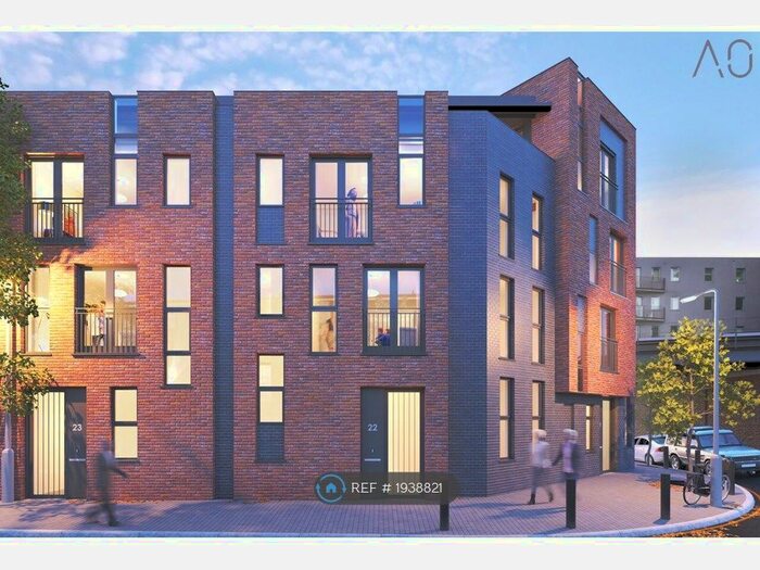 3 Bedroom Maisonette To Rent In Steedman Street, London, SE17