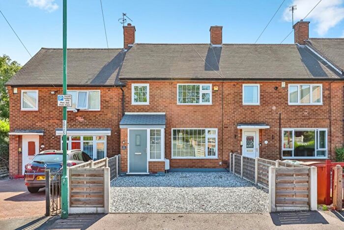 3 Bedroom Terraced House For Sale In Dunsby Close, Clifton, Nottingham, NG11