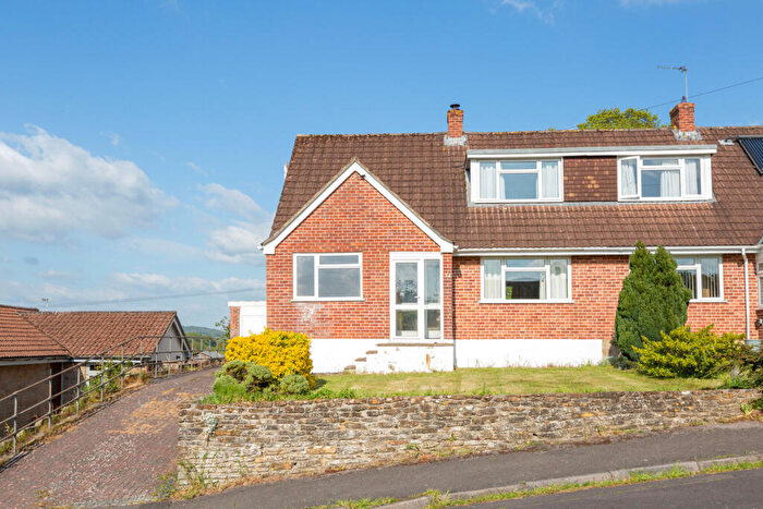 3 Bedroom Chalet For Sale In Ashley Road, Marnhull, DT10