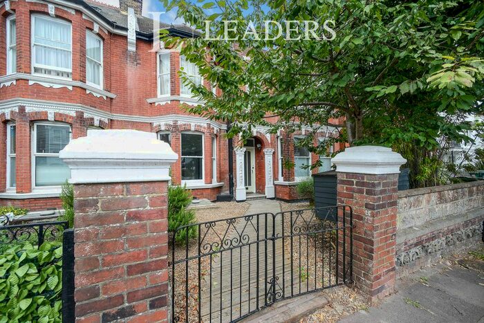 2 Bedroom Property To Rent In Beaconsfield Villas, Brighton, BN1