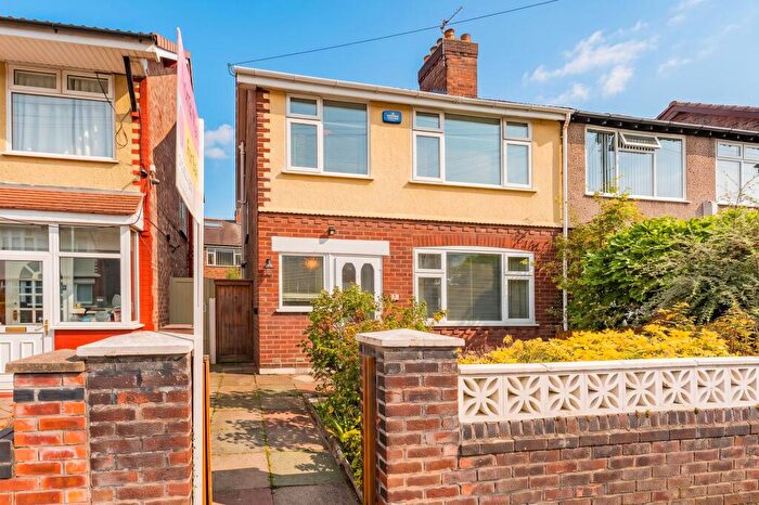 3 Bedroom Semi Detached House For Sale In Brookside Avenue, Waterloo, L22