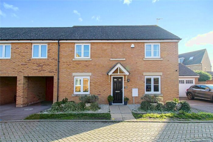 4 Bedroom Link Detached House For Sale In Duddle Drive, Longstanton, Cambridge, Cambridgeshire, CB24