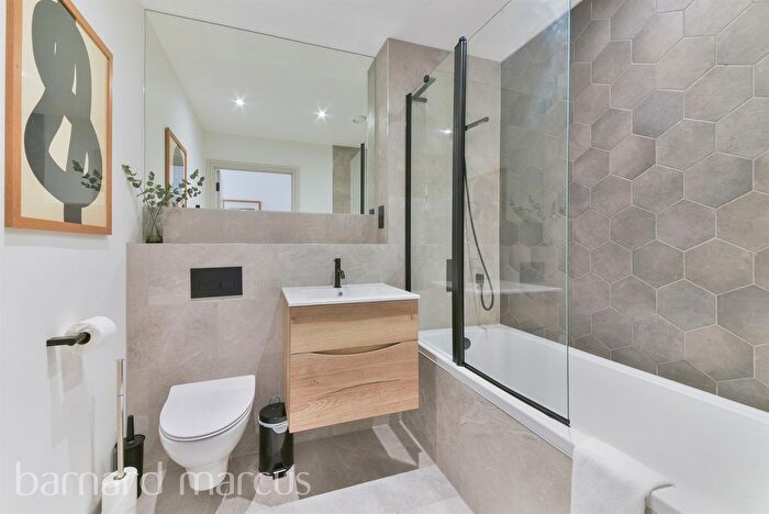 2 Bedroom Flat For Sale In Abbey Wall, Station Road, London, SW19