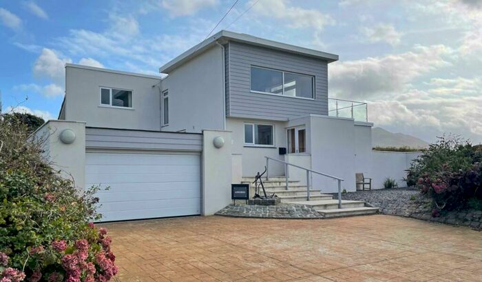 4 Bedroom Detached House For Sale In Aberdesach, Caernarfon, Gwynedd, LL54