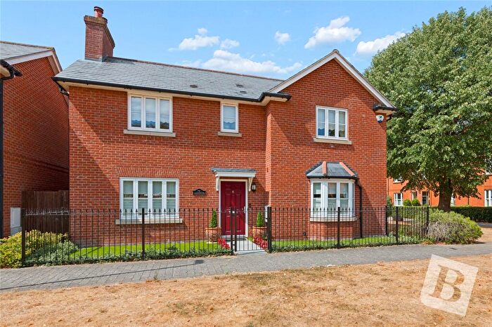 4 Bedroom Detached House For Sale In Kensington Way, Brentwood, Essex, CM14