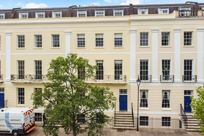 3 Bedroom Penthouse For Sale In The Broad Walk, Imperial Square, Cheltenham, Gloucestershire, GL50