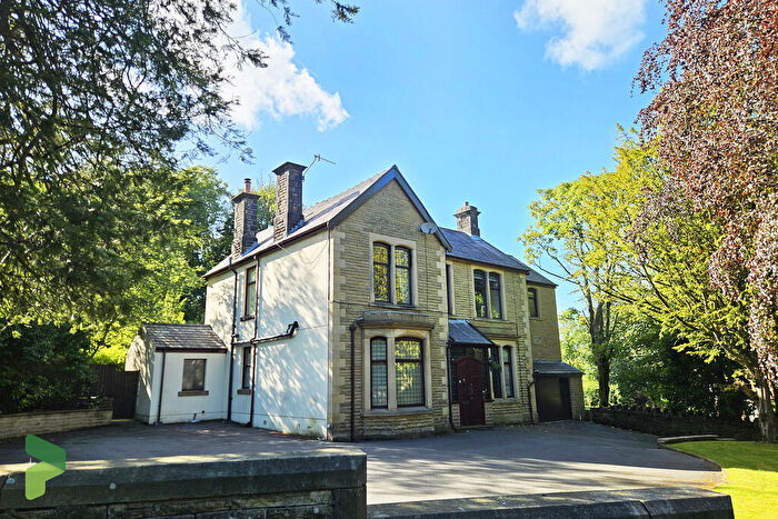 5 Bedroom Detached House For Sale In Whitehall Road, Darwen, BB3