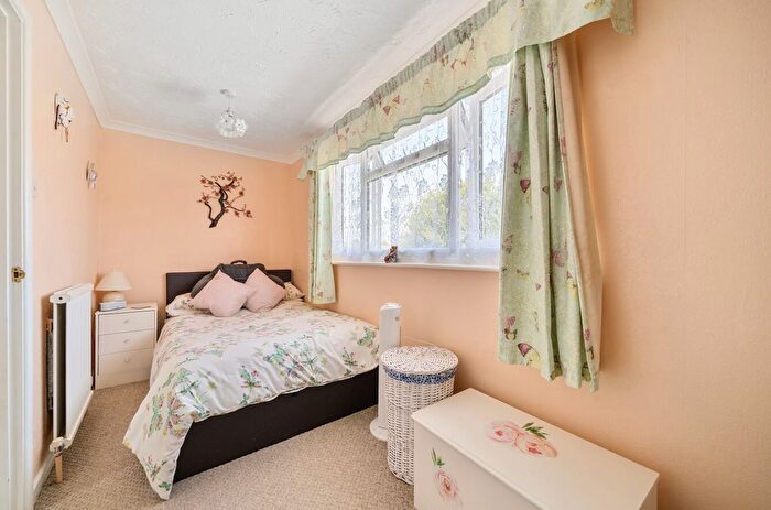 3 Bedroom Semi-Detached Bungalow For Sale In Barton Crescent, Paignton, Devon, TQ3