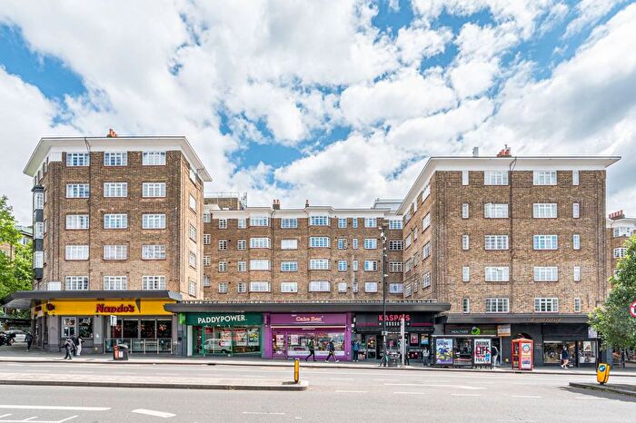 2 Bedroom Flat To Rent In Streatham High Road, Streatham Hill, London, SW16