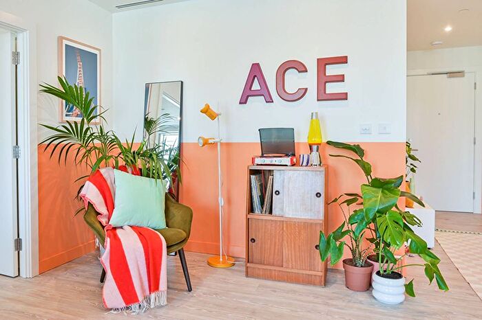 1 Bedroom Flat To Rent In Coppermaker Square, Stratford, London, E20