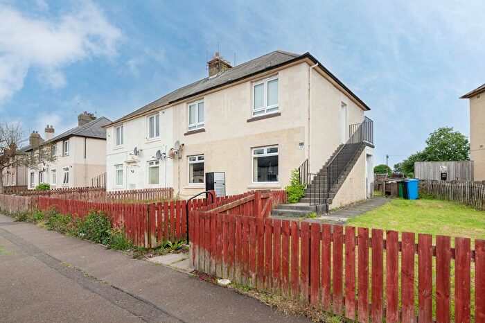 2 Bedroom Flat For Sale In Den Walk, Buckhaven, KY8