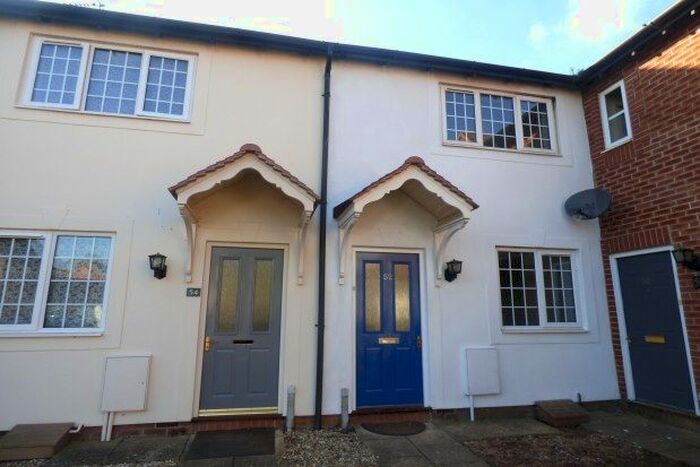 2 Bedroom Property To Rent In Showell Park, Taunton, TA2