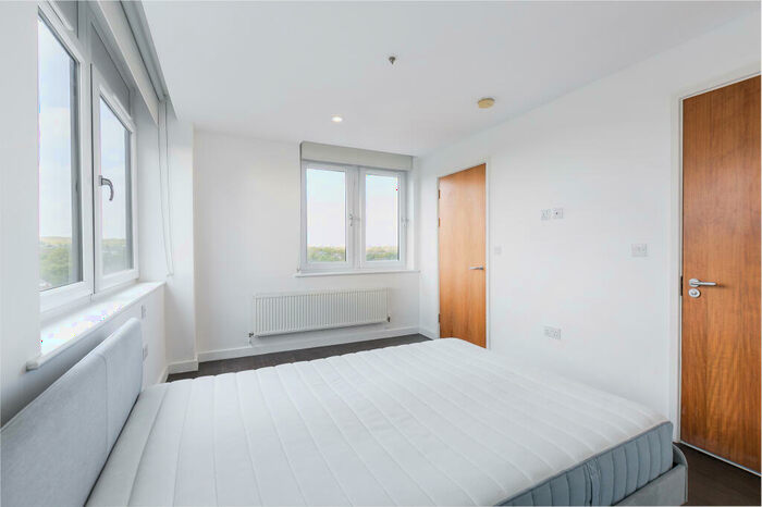 1 Bedroom Flat To Rent In Cherrydown East, SS16