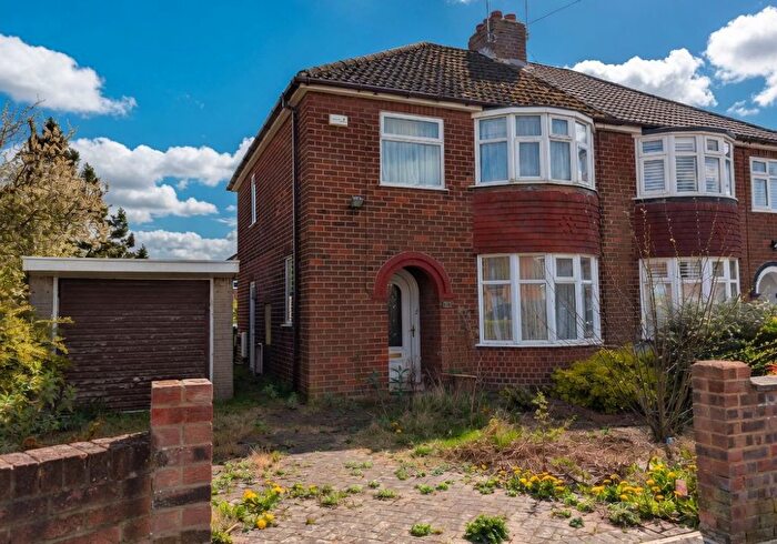 3 Bedroom Semi Detached House For Sale In Fifth Avenue, York, North Yorkshire, YO31