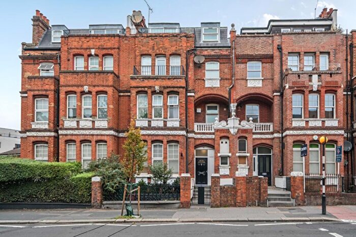 Flat To Rent In Quex Road London, NW6