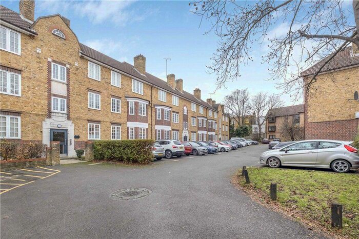 2 Bedroom Flat To Rent In Frogmore, Wandsworth, SW18