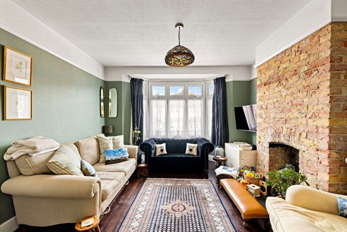 3 Bedroom Semi-Detached House For Sale In Lewisham Road, River, Dover, CT17