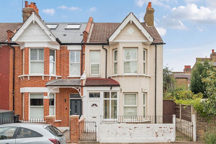 3 Bedroom Detached House For Sale In Clonmore Street, Southfields, London, SW18
