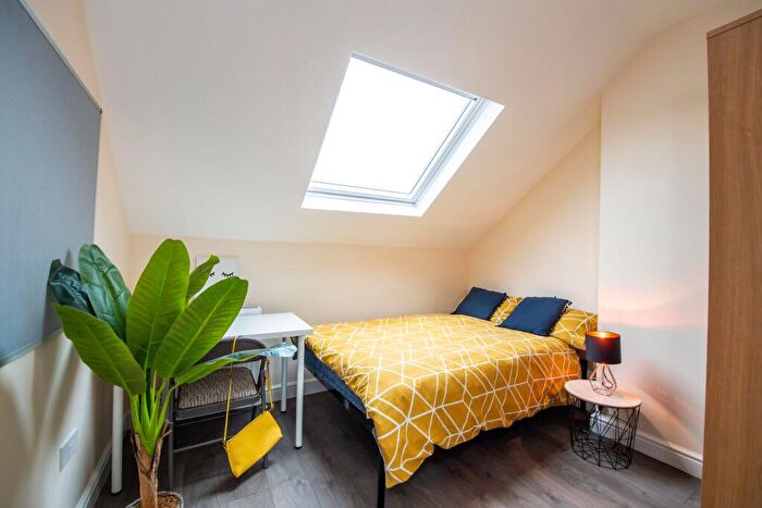 5 Bedroom Terraced House To Rent In Empress Road, Kensington, Liverpool, L7