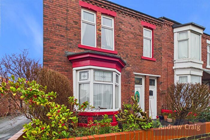2 Bedroom Flat For Sale In Hartington Terrace, South Shields, NE33