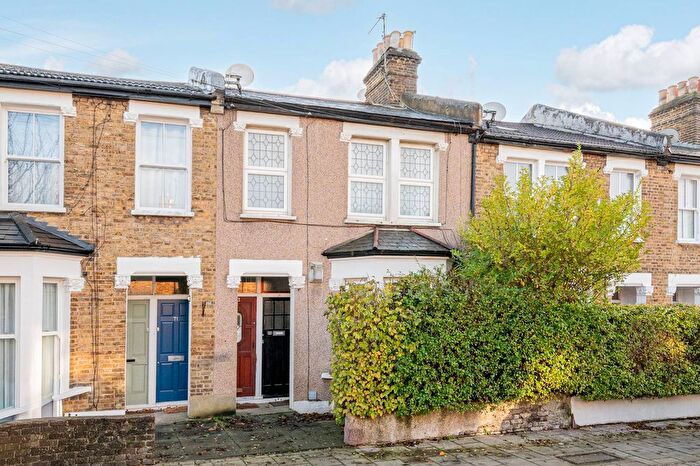 1 Bedroom Flat To Rent In Danbrook Road, Streatham Common, London, SW16