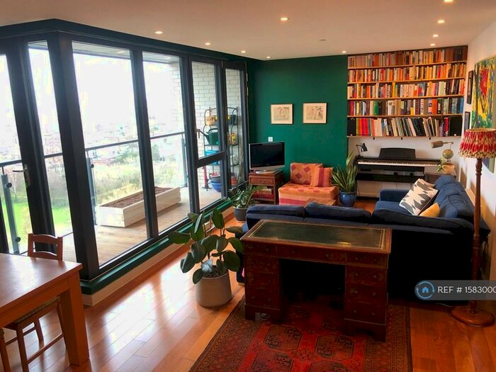 2 Bedroom Flat To Rent In Grand Regent Tower, London, E2