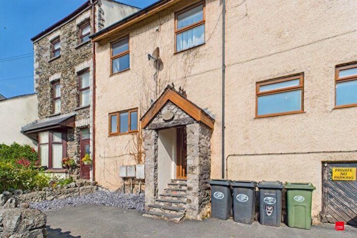2 Bedroom Apartment To Rent In Canal Street, Ulverston, Cumbria, LA12